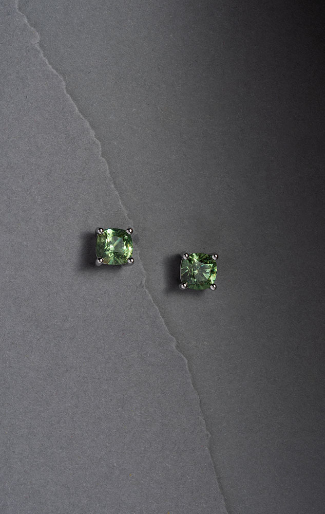 Boucles d'oreilles Grenat Démantoïde- Or blanc