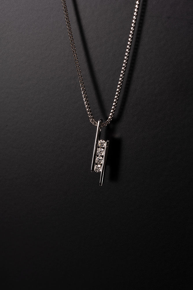 Pendentif Asymétrique - Or blanc & Diamants