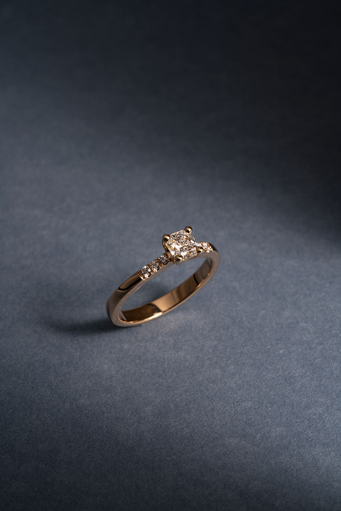 Solitaire "Coussin" - Diamants & Or Jaune