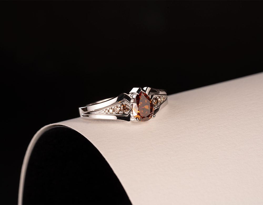 Solitaire "Palmettes" - Diamants Bruns & Or blanc