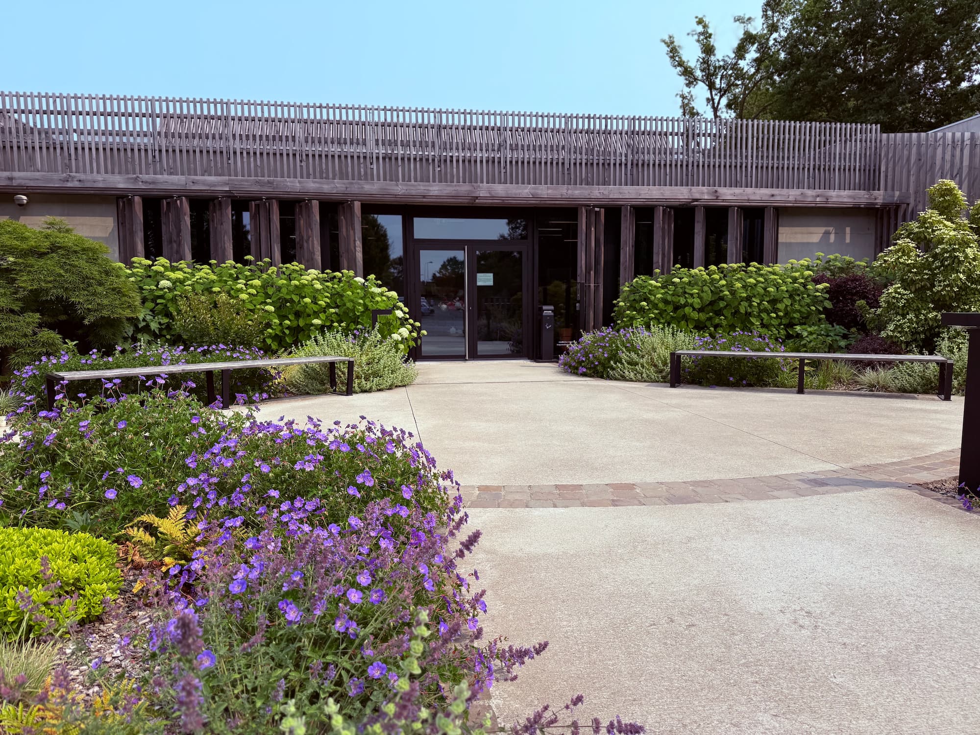 Funérarium de Montreuil Juigné Extérieur