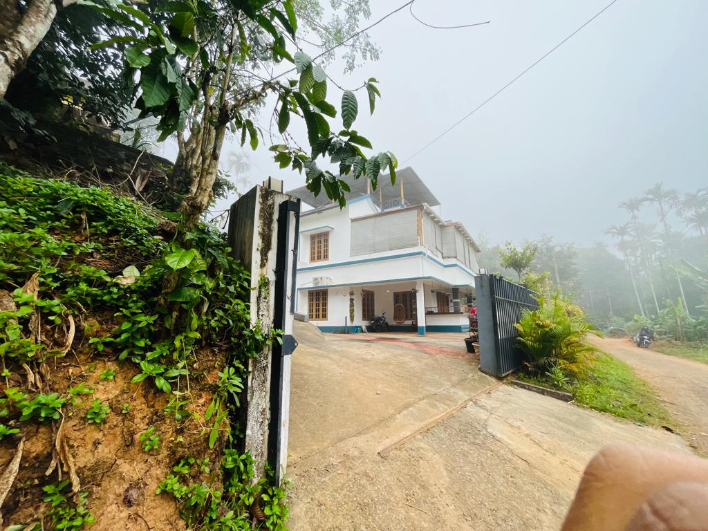 home facade Kerala