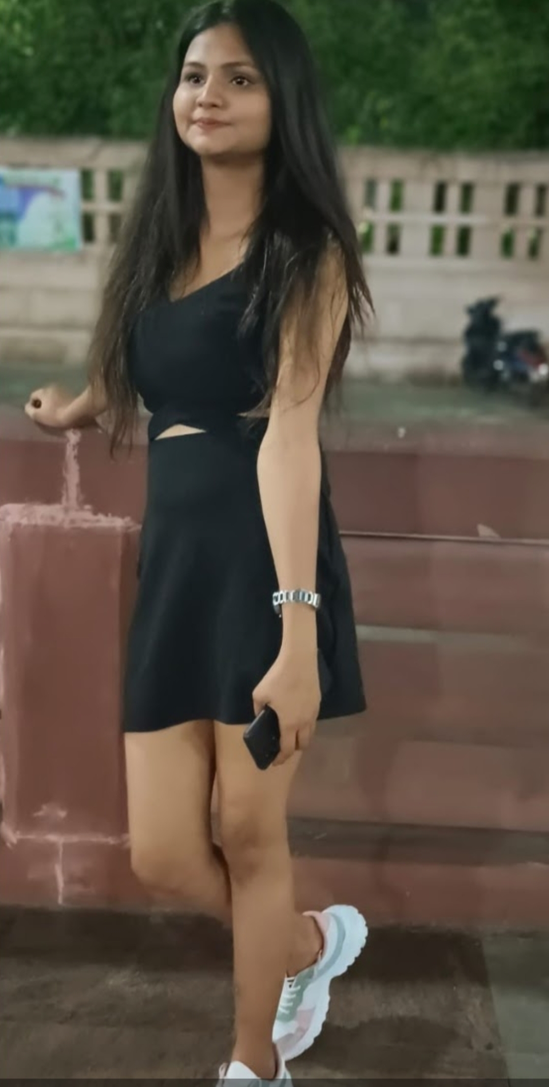 Khushi Gupta, Height 5'4", Lucknow