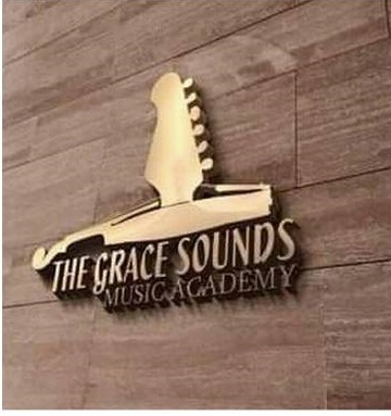 Logo Caption