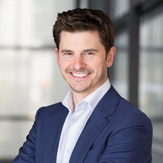 var:“Portrait_Makler”