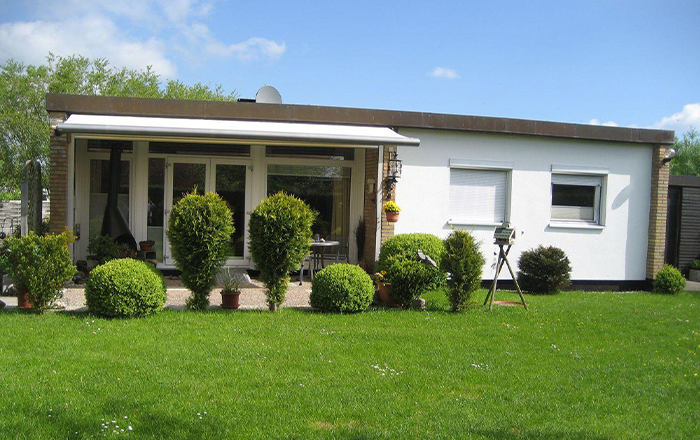 {{REF1_ART}} in {{REF1_ORT}}