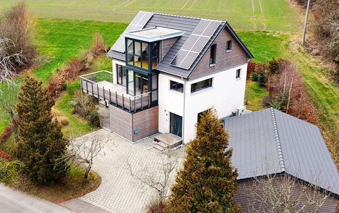 {{REF3_ART}} in {{REF3_ORT}}