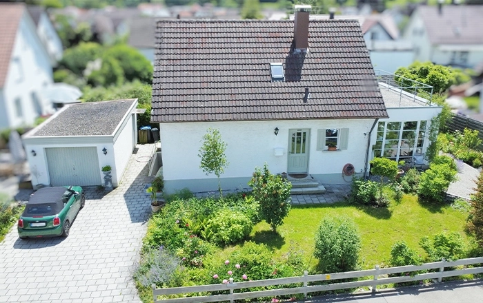 {{REF1_ART}} in {{REF1_ORT}}