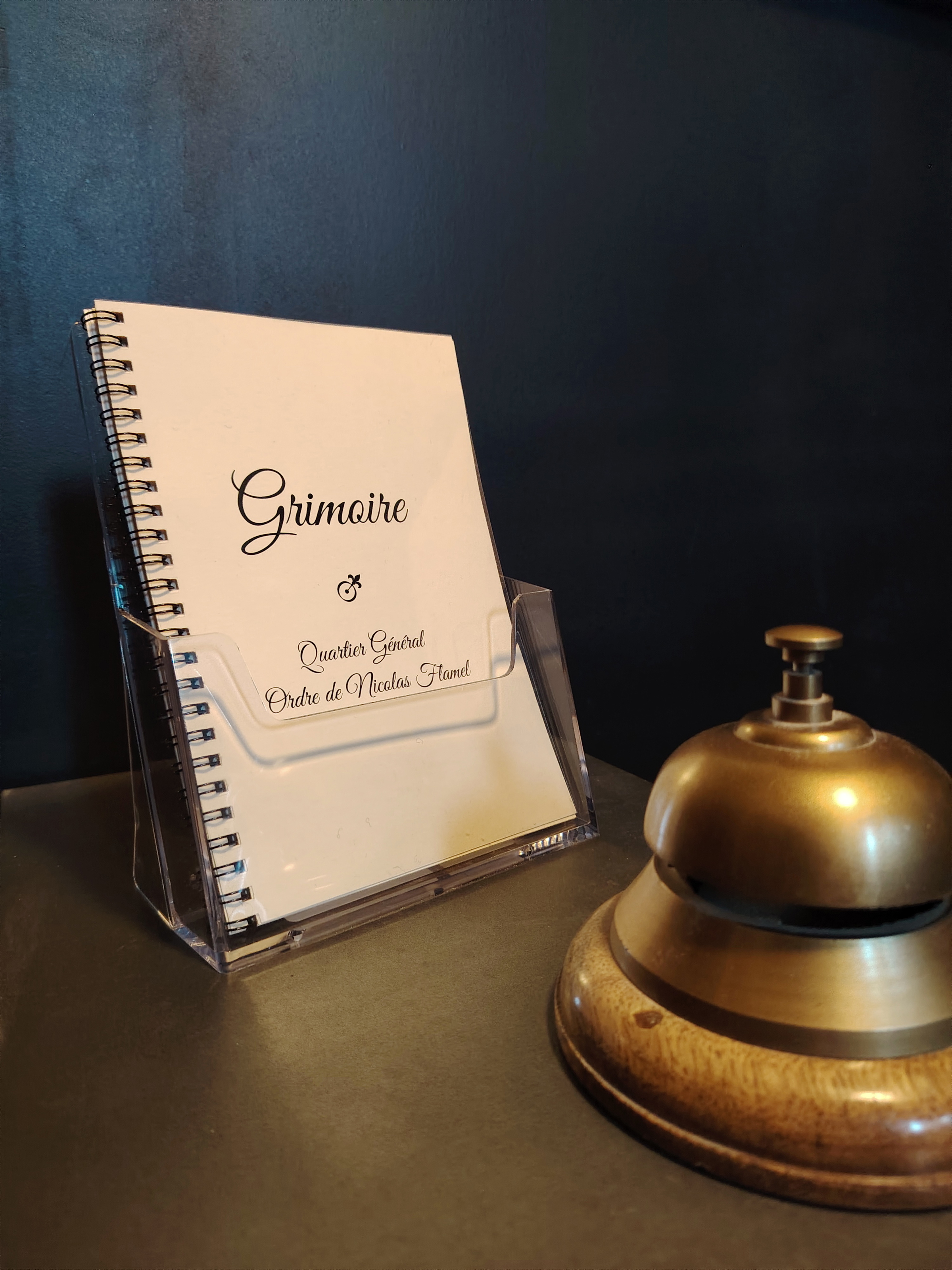 Grimoire, le livret d'accueil du quartier général