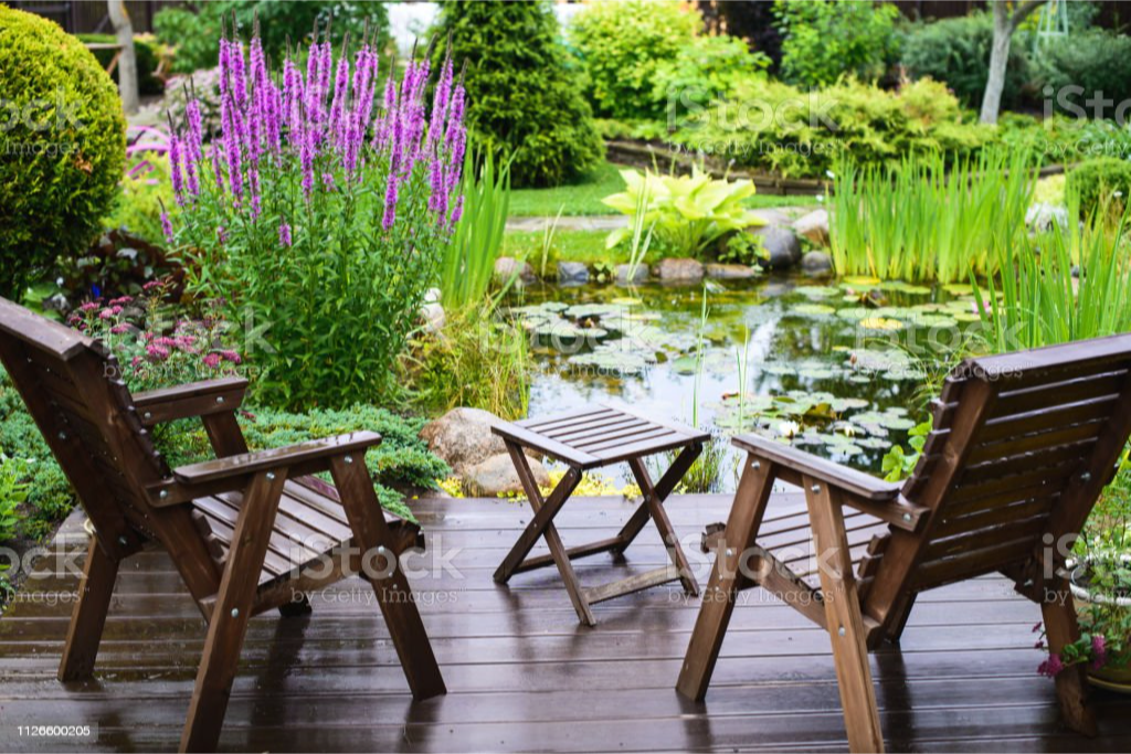 {{REF3_ART}} in {{REF3_ORT}}